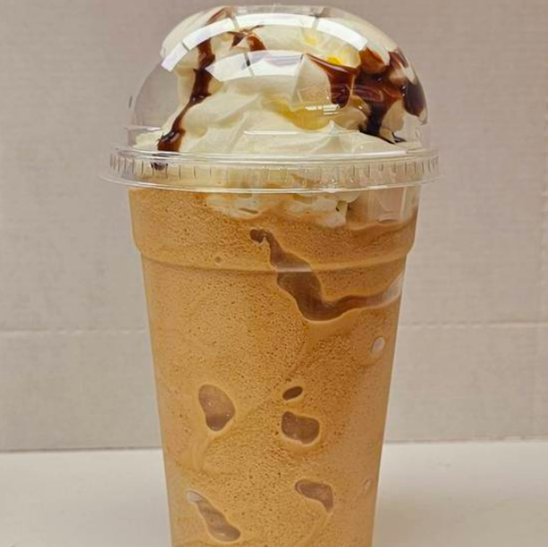 Large vanilla iced coffee (473 ml)